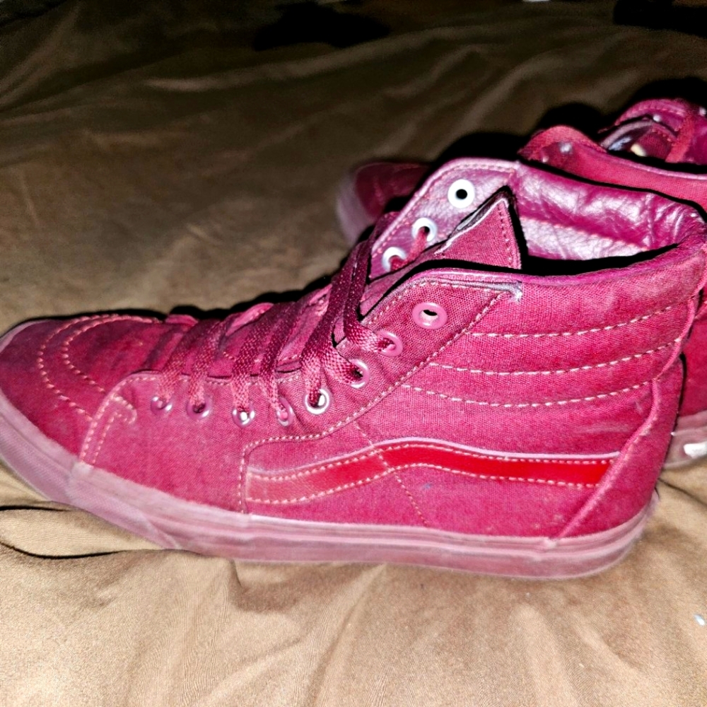 Shoes - Picture 3 of 7